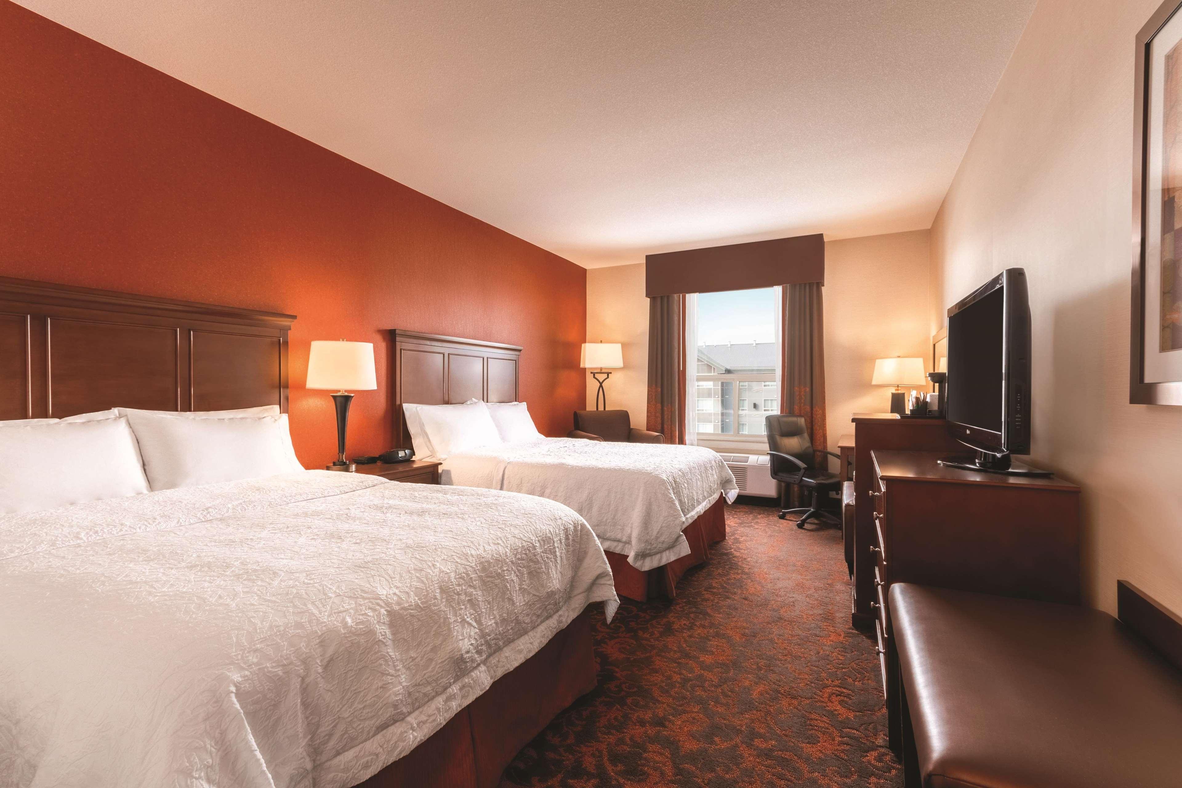 Hampton Inn By Hilton Edmonton South Εξωτερικό φωτογραφία