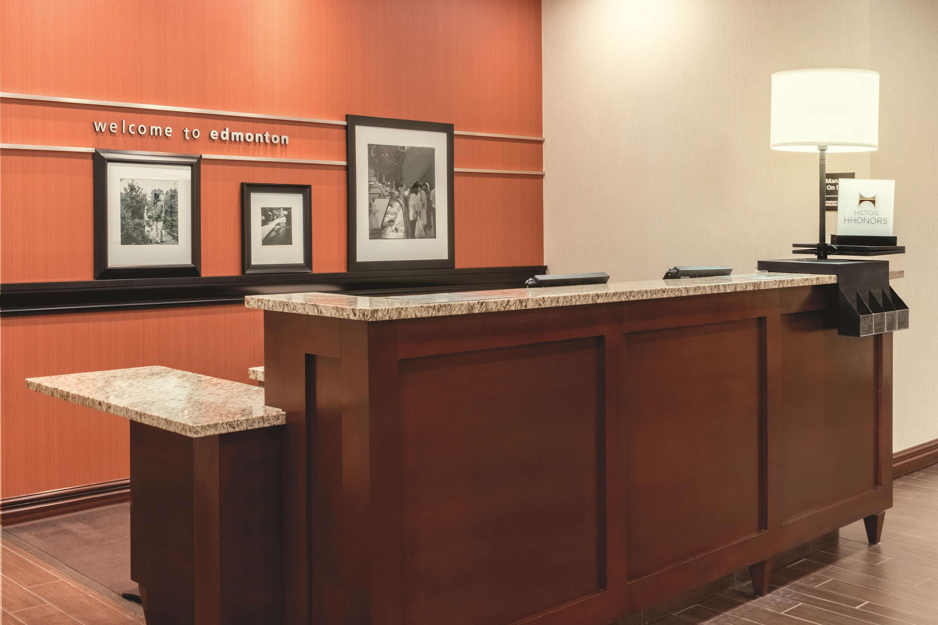 Hampton Inn By Hilton Edmonton South Εξωτερικό φωτογραφία