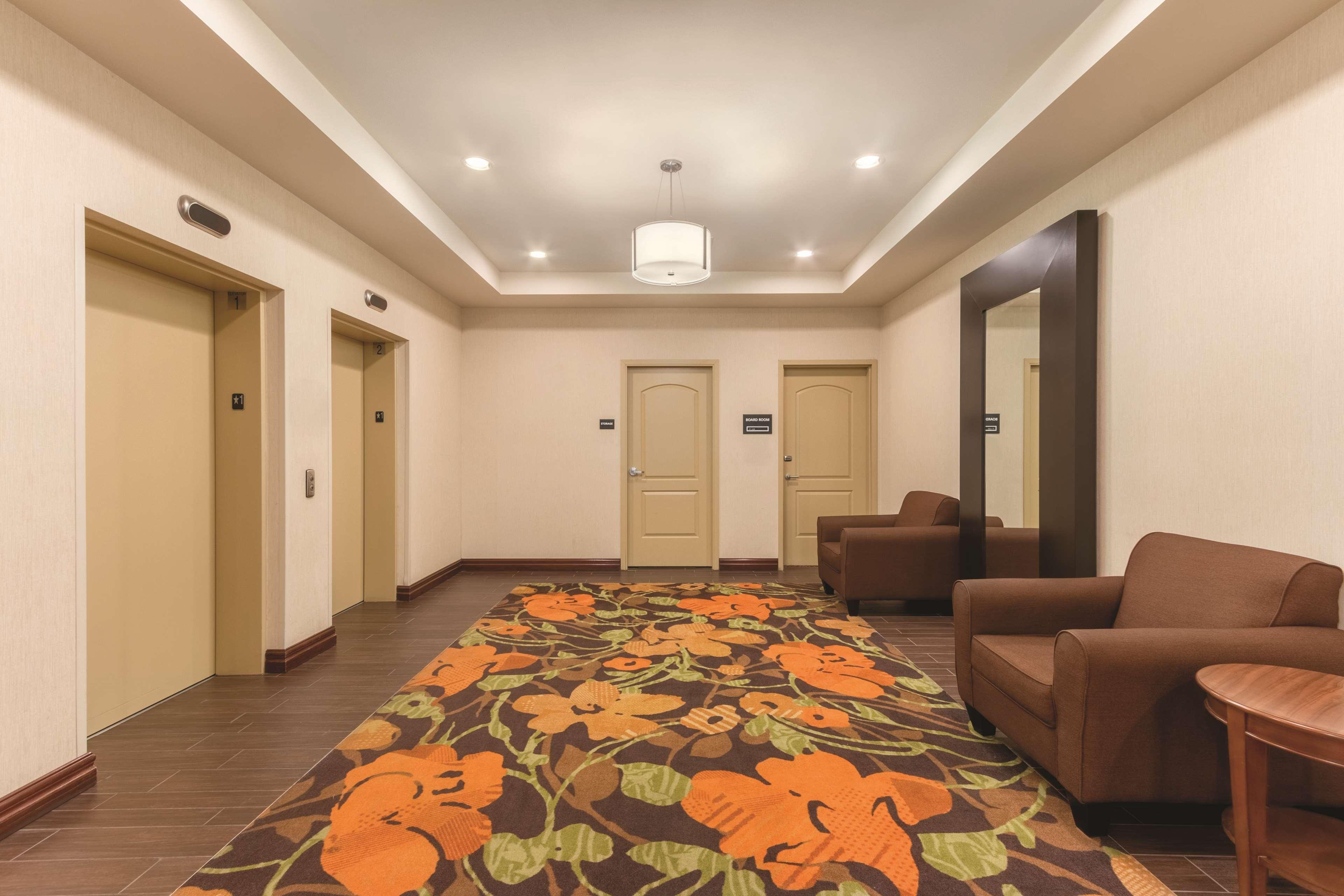Hampton Inn By Hilton Edmonton South Εξωτερικό φωτογραφία