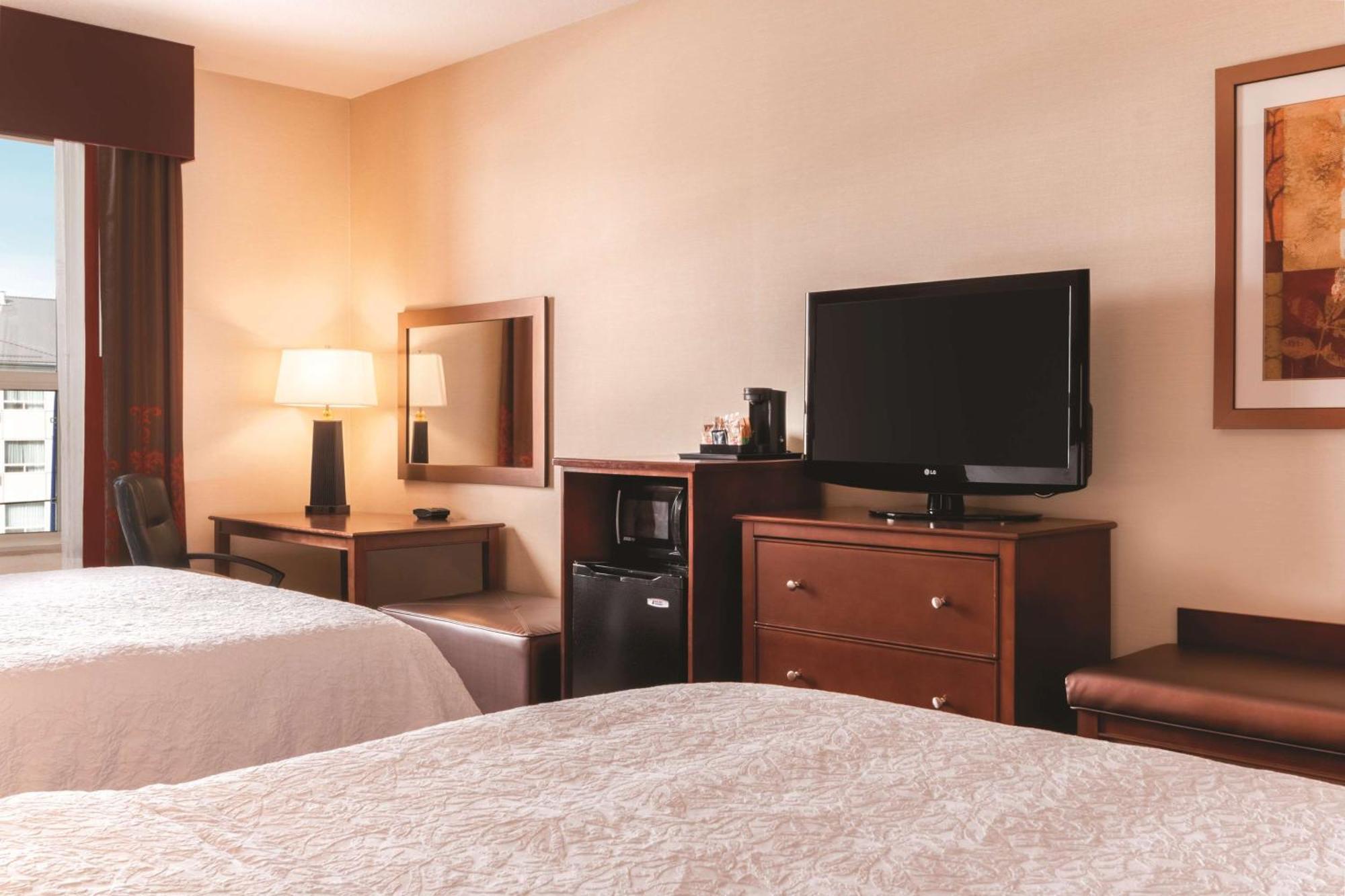 Hampton Inn By Hilton Edmonton South Εξωτερικό φωτογραφία