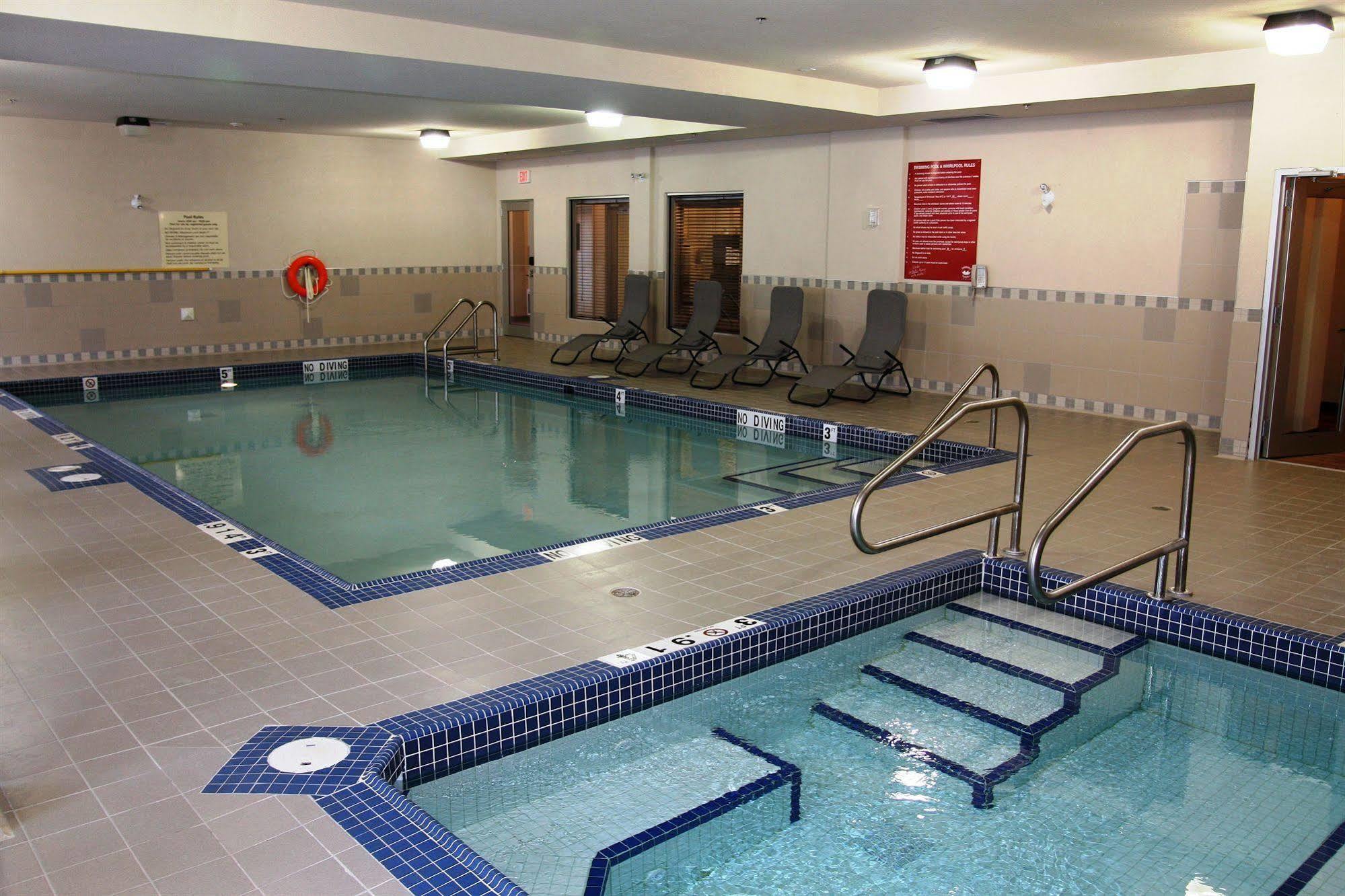 Hampton Inn By Hilton Edmonton South Εξωτερικό φωτογραφία